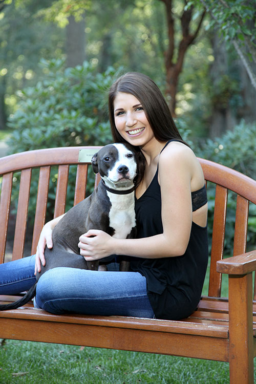 photographer that takes senior photos with your dog or pet
