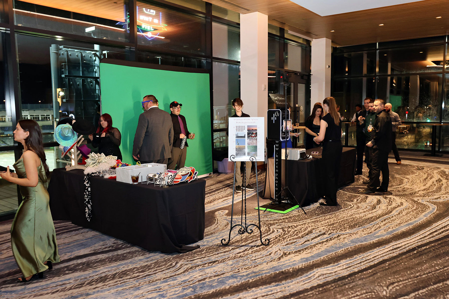 corporate photo booth rental in toledo, ohio