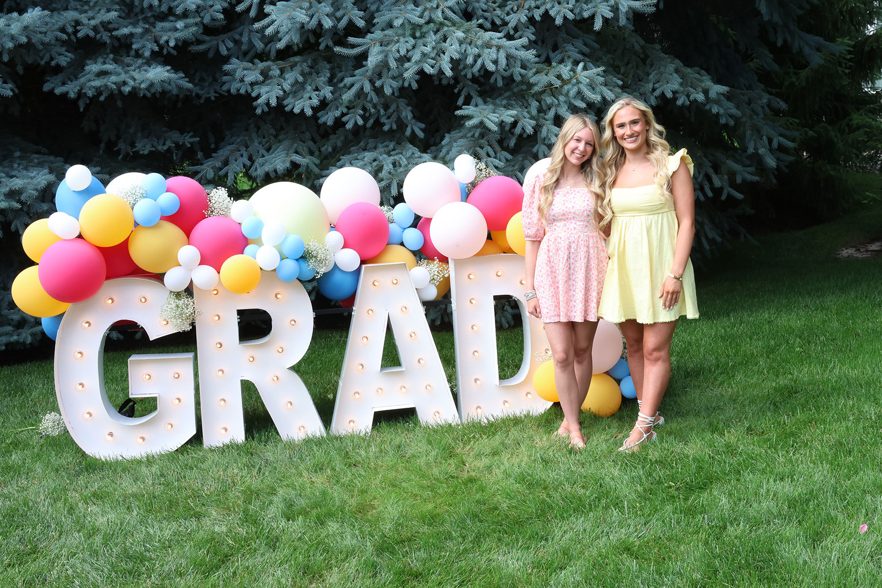  Toledo area high school graduation party photographer