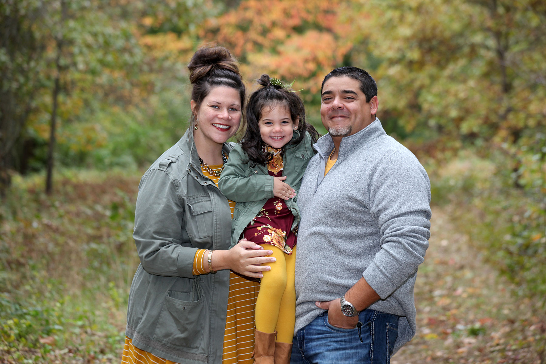 family photographer that does maternity photos